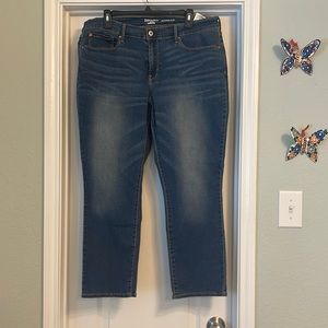 Woman’s 18 short jeans